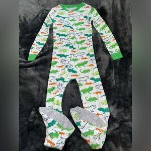 5t snug fit lizard footed pajamas
